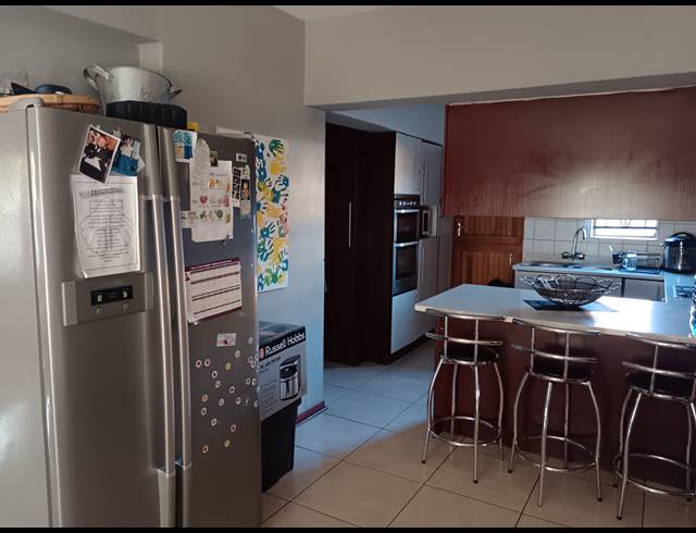 4 BEDROOM HOUSE FOR SALE IN VISTA PARK